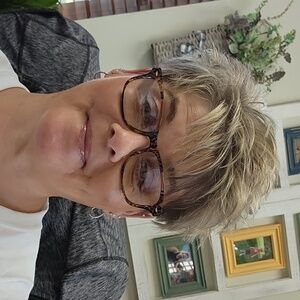 Meet your Posher, Tracy